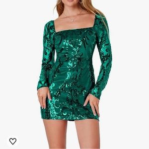 Long sleeve green sequin party dress